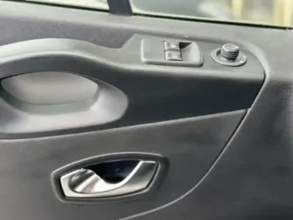 Photo 16 Renault Trafic III NV FG GCF L1H1 1200 dCi 120