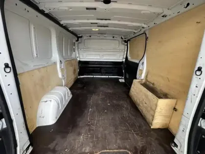 Photo 13 Renault Trafic III NV FG GCF L1H1 1200 dCi 120