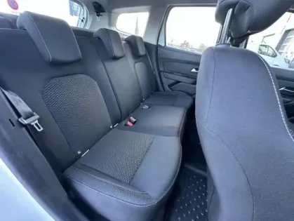 Photo 19 Dacia Duster II Confort Blue dCi 115 4x4