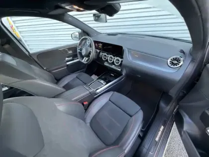 Photo 9 Mercedes Classe B 200 d AMG Line