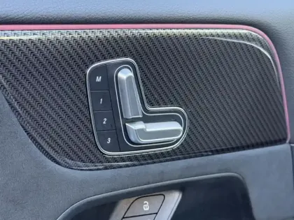 Photo 11 Mercedes Classe B 200 d AMG Line