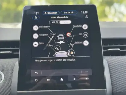 Photo 9 Renault Clio V Esprit Alpine TCe 90 -24