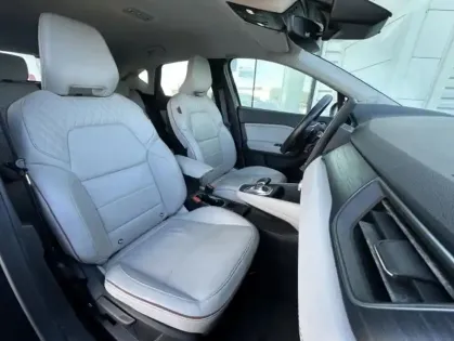 Photo 27 Renault Captur II Initiale Paris TCe 155 EDC FAP