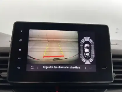 Photo 17 Renault Trafic Combi RED Edition L2 2.0 Blue dCi 150ch EDC 9 places Suréquipé