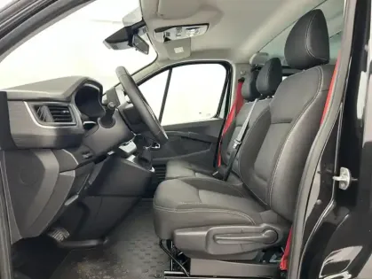 Photo 11 Renault Trafic Combi RED Edition L2 2.0 Blue dCi 150ch EDC 9 places Suréquipé