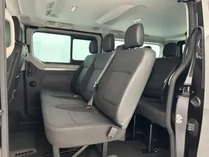 Photo 9 Renault Trafic Combi RED Edition L2 2.0 Blue dCi 150ch EDC 9 places Suréquipé