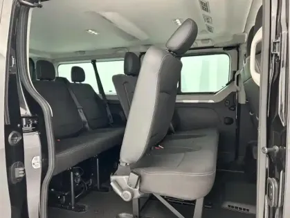 Photo 23 Renault Trafic Combi RED Edition L2 2.0 Blue dCi 150ch EDC 9 places Suréquipé