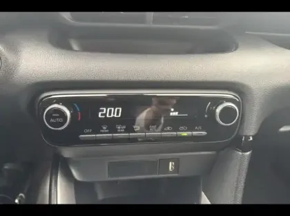 Photo 13 Toyota Yaris  116h Dynamic  MY22 NG