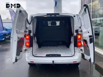 Photo 11 Peugeot Expert  Fg Long 2.0 BlueHDi 150ch S&S Cabine Approfondie Fixe Asphalt