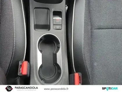 Photo 11 Renault Captur  1.3 TCe 130ch FAP Intens EDC