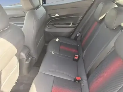 Photo 9 Alfa Romeo Junior  1.2 Ibrida 136ch Speciale DCT6