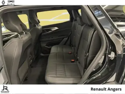 Photo 3 Renault Espace  E-Tech full hybrid 200ch Iconic 7 places