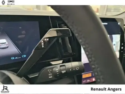 Photo 5 Renault Espace  E-Tech full hybrid 200ch Iconic 7 places