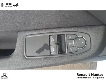 Photo 13 Renault Clio  1.0 TCe 100ch Business - 20