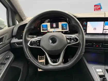 Photo 15 Volkswagen Golf  1.5 eTSI OPF 150ch R-Line DSG7