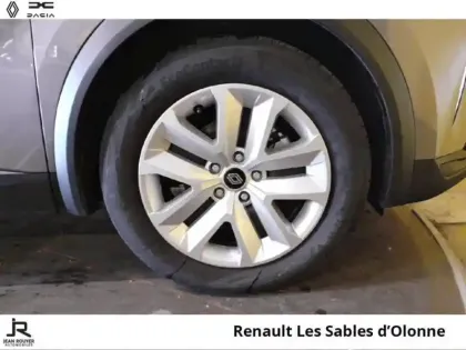 Photo 7 Renault Captur  1.6 E-Tech full hybrid 145ch Evolution