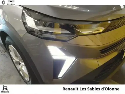 Photo 13 Renault Captur  1.6 E-Tech full hybrid 145ch Evolution