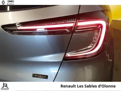 Photo 14 Renault Captur  1.6 E-Tech full hybrid 145ch Evolution