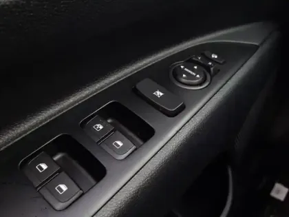 Photo 14 Kia Stonic  1.0 T-GDi 115ch MHEV Active DCT7