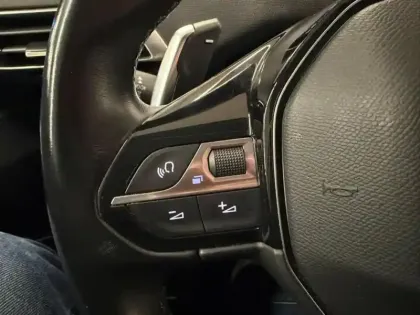 Photo 13 Peugeot 3008  1.2 PureTech 130ch E6.c Crossway S&S EAT8