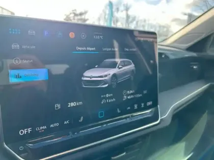 Photo 7 Volkswagen Passat  SW 1.5 eTSI 150ch Life Plus DSG7