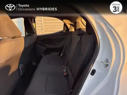Photo 11 Toyota Yaris  116h Dynamic 5p