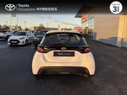 Photo 3 Toyota Yaris  116h Dynamic 5p
