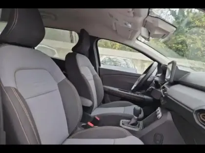 Photo 9 Dacia Jogger  1.6 hybrid 140ch Extreme 7 places -24