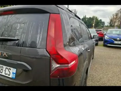 Photo 13 Dacia Jogger  1.6 hybrid 140ch Extreme 7 places -24