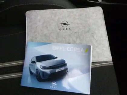 Photo 10 Opel Corsa  1.2 Turbo Hybrid 100ch GS e-BVA6
