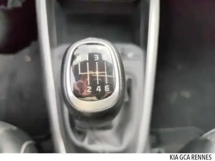 Photo 14 Kia Stonic  1.0 T-GDi 120ch MHEV GT Line Premium