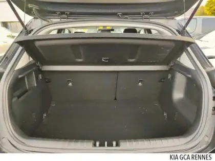 Photo 6 Kia Stonic  1.0 T-GDi 120ch MHEV GT Line Premium