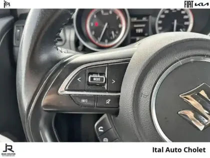 Photo 12 Suzuki Swift  1.2 Dualjet Hybrid 83ch Avantage