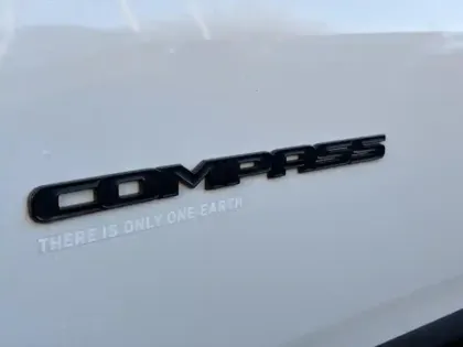 Photo 11 Jeep Compass  1.5 Turbo T4 130ch MHEV Upland 4x2 BVR7