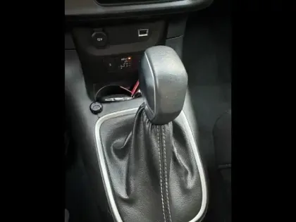 Photo 10 Citroën C3  1.2 PureTech 110ch S&S Shine EAT6