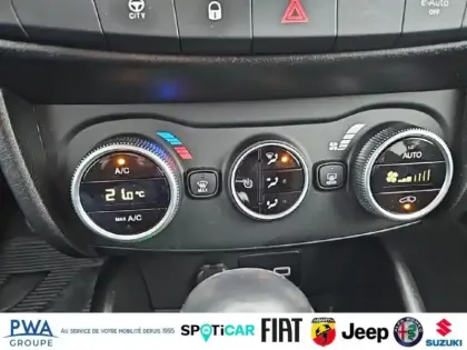 Photo 6 Fiat Tipo Gén. II Ph2 MY23 Cross 5