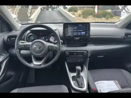 Photo 11 Toyota Yaris  116h Design 5p MC24