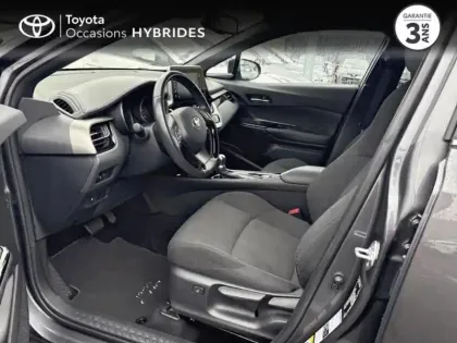 Photo 2 Toyota C-HR  122h Design 2WD E-CVT RC18