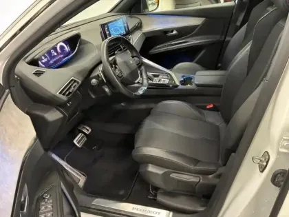 Photo 10 Peugeot 3008  1.2 PureTech 130ch S&S GT EAT8