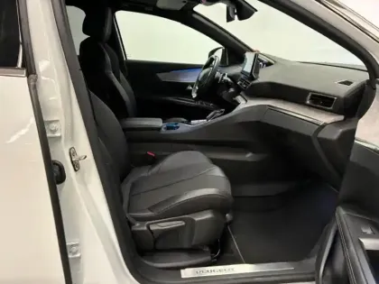 Photo 6 Peugeot 3008  1.2 PureTech 130ch S&S GT EAT8