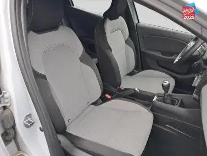 Photo 4 Renault Clio  1.5 Blue dCi 100ch Evolution - 24