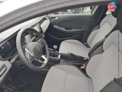 Photo 14 Renault Clio  1.5 Blue dCi 100ch Evolution - 24