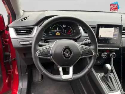 Photo 11 Renault Captur  1.6 E-Tech hybride 145ch Intens -21