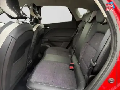 Photo 10 Renault Captur  1.6 E-Tech hybride 145ch Intens -21