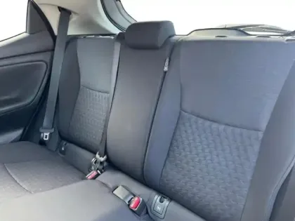 Photo 12 Toyota Yaris  116h Design 5p MY22