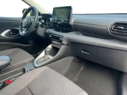 Photo 10 Toyota Yaris  116h Design 5p MY22