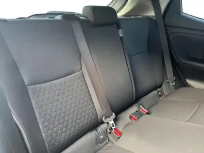 Photo 7 Toyota Yaris  116h Design 5p MY22