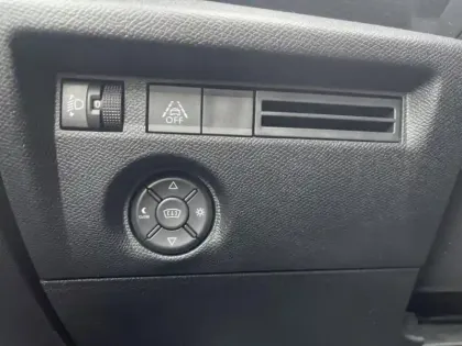 Photo 12 Citroën C4  PureTech 130ch S&S Shine EAT8