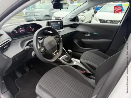 Photo 14 Peugeot 208  1.2 PureTech 75ch S&S Style