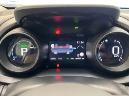 Photo 14 Toyota Yaris  Cross 116h Dynamic Business + Programme Beyond Zero Academy MY22